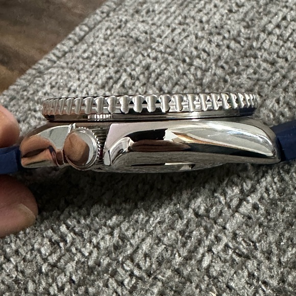 Seiko Automatic Watch with Blue and Red Bezel - Picture 6 of 14